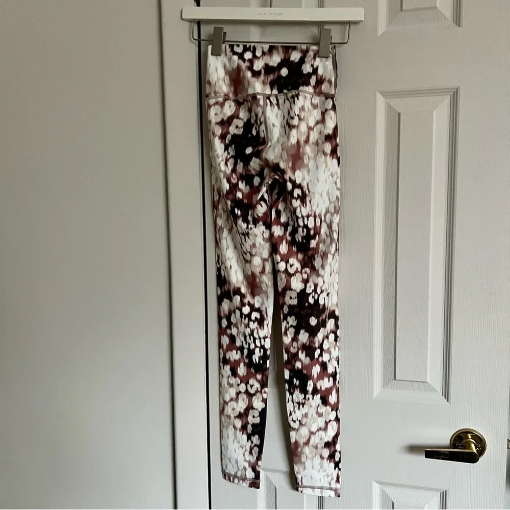 AERIE OFFLINE CROSSOVER 7/8 LEGGINGS - Picture 10 of 10